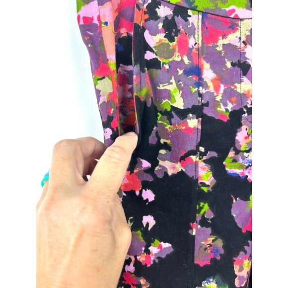 W118 by Walter Baker Womens Size S Floral Dustin Cropped Moto Jeans Pants 1117H - Picture 8 of 11